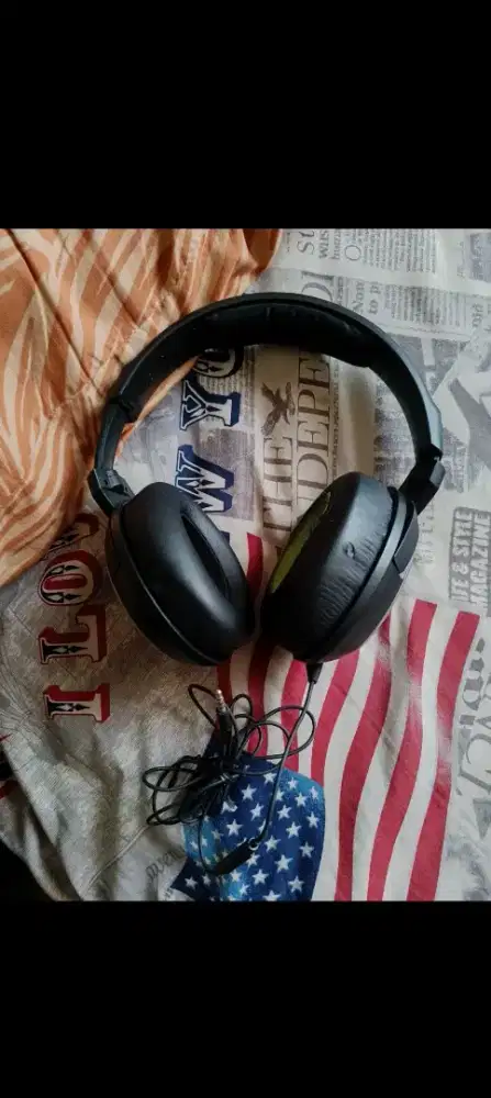 Dijual Headphone Sennheiser HD 461 Original.