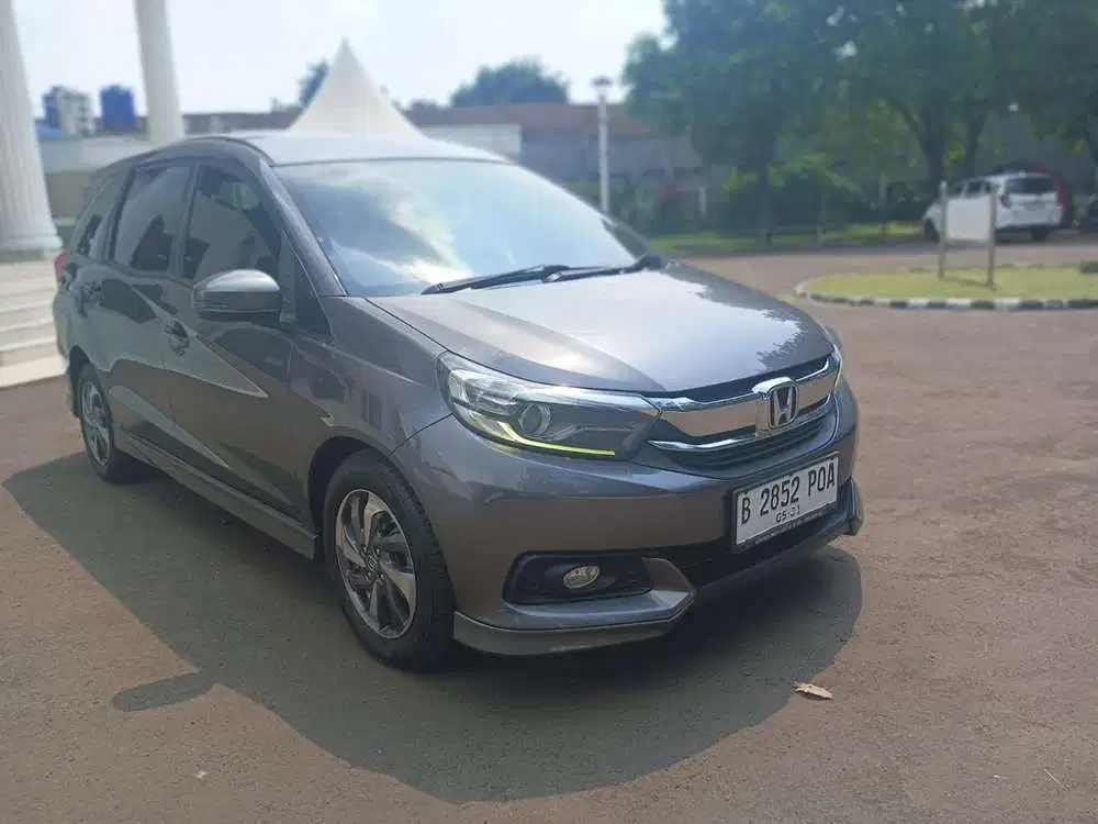 Kredit Premium Honda Mobilio E CVT 2021 Abu abu