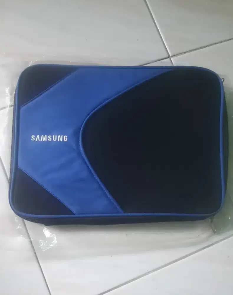 Slave case laptop 10 inc
