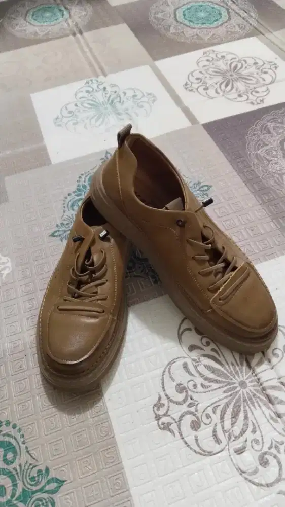 jual sepatu bekas