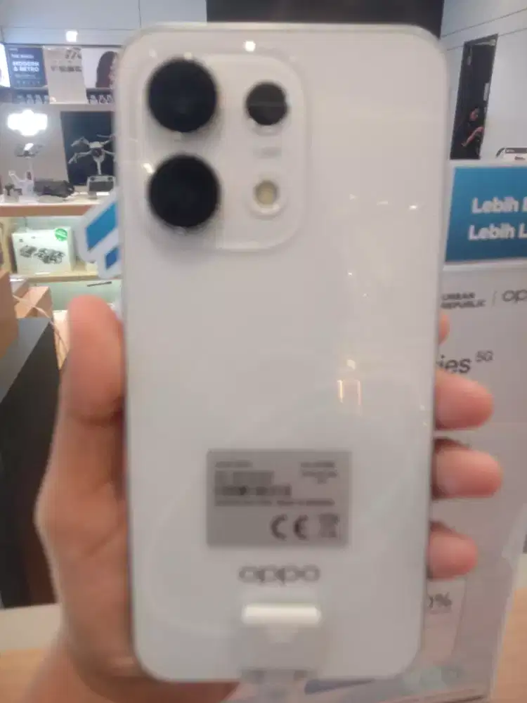 Cicilan 24 Bulan - Oppo Reno16 F 5G 8/128