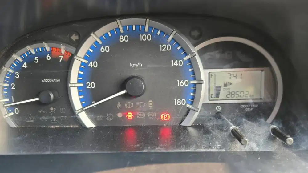 Toyota AVANZA 1.3 G (M/T)