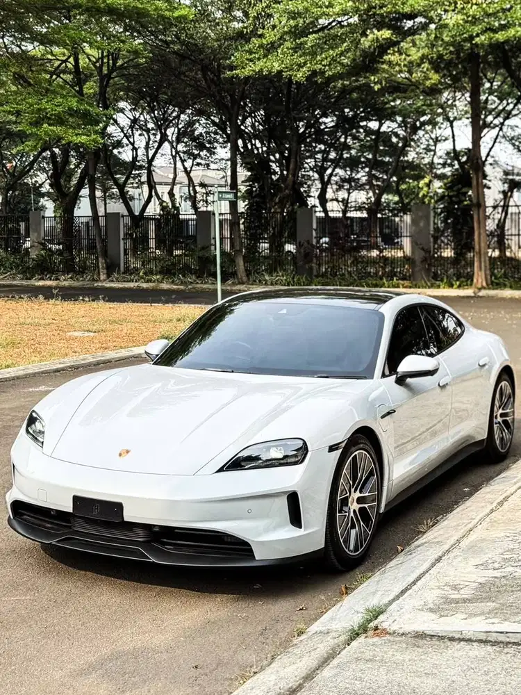 Porsche Taycan Electric 2025 Facelift Resmi ATPM, Garansi Baterai 2033