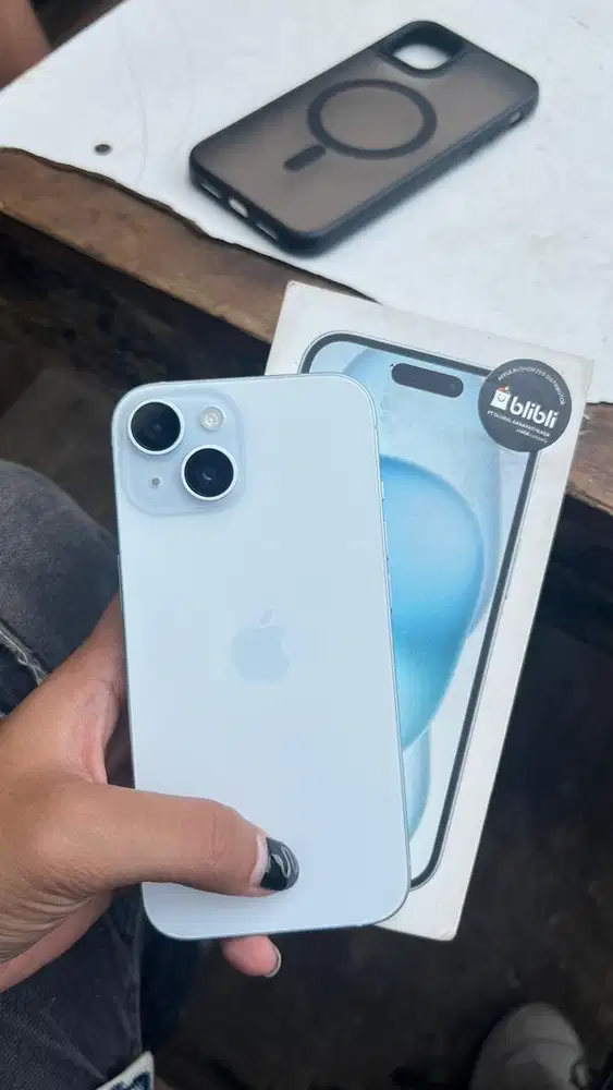 iphone 15 garansi on resmi blibli