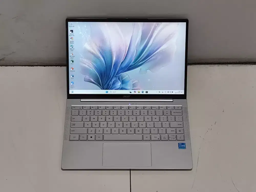 Acer Lite 14 Intel i3-1215U RAM 8 GB SSD 512 GB