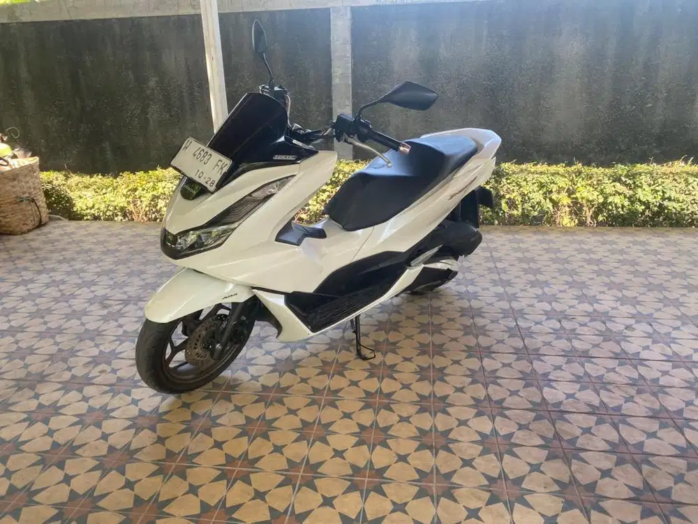 Honda pcx 160cc cbs  tangan 1 terawat