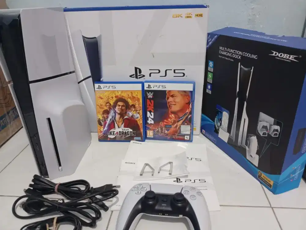 PS5 Slim Disc 1TB Bonus 2 BD Games & Dobe Multifunctional Charging