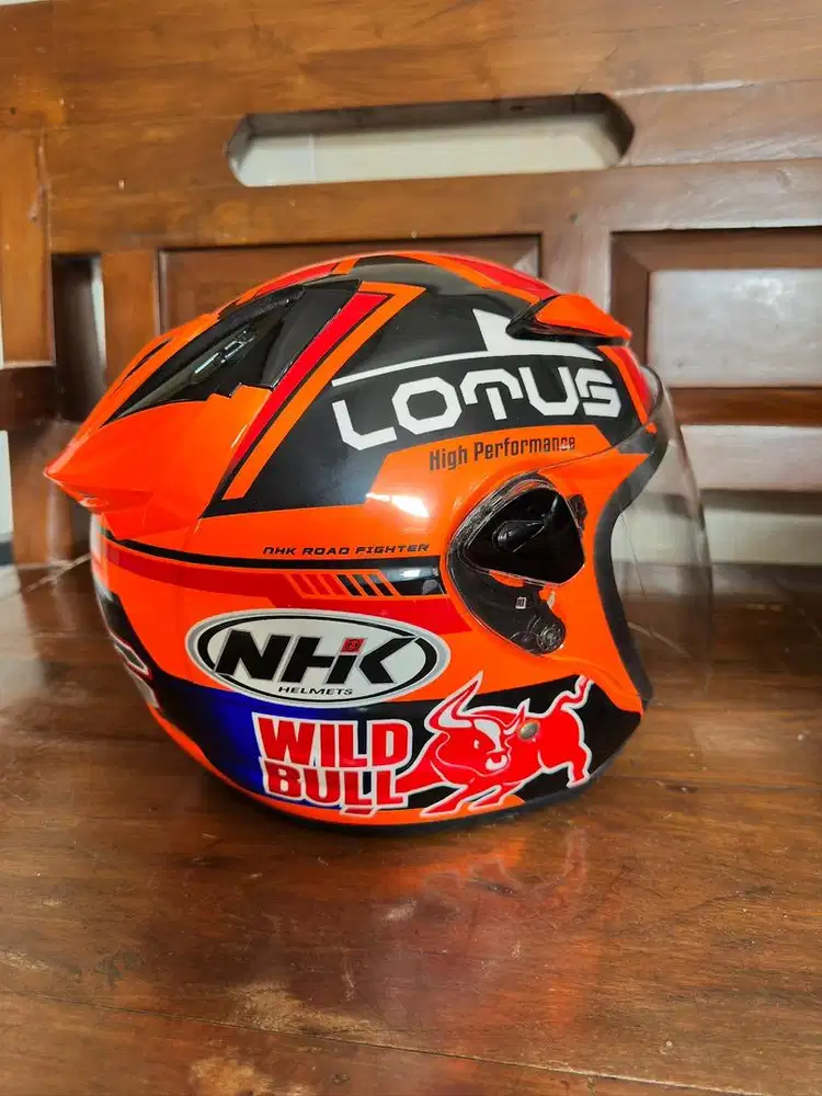 Helmet NHK R6 Lotus