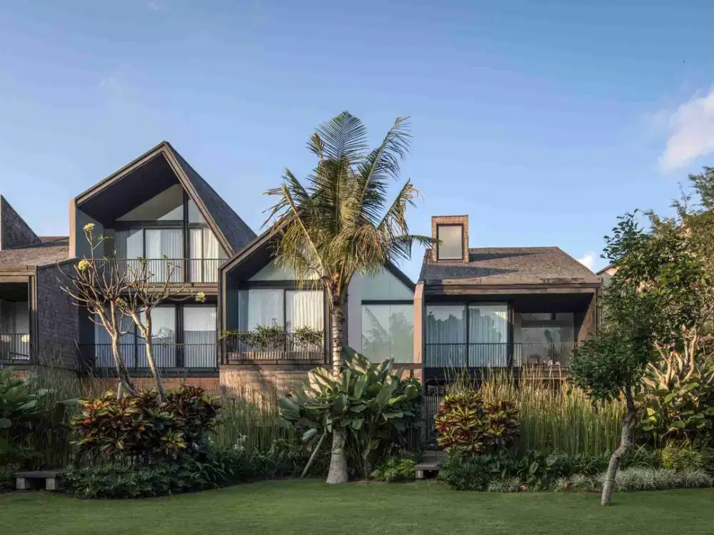 Villa Modern Tropical Canggu Bali