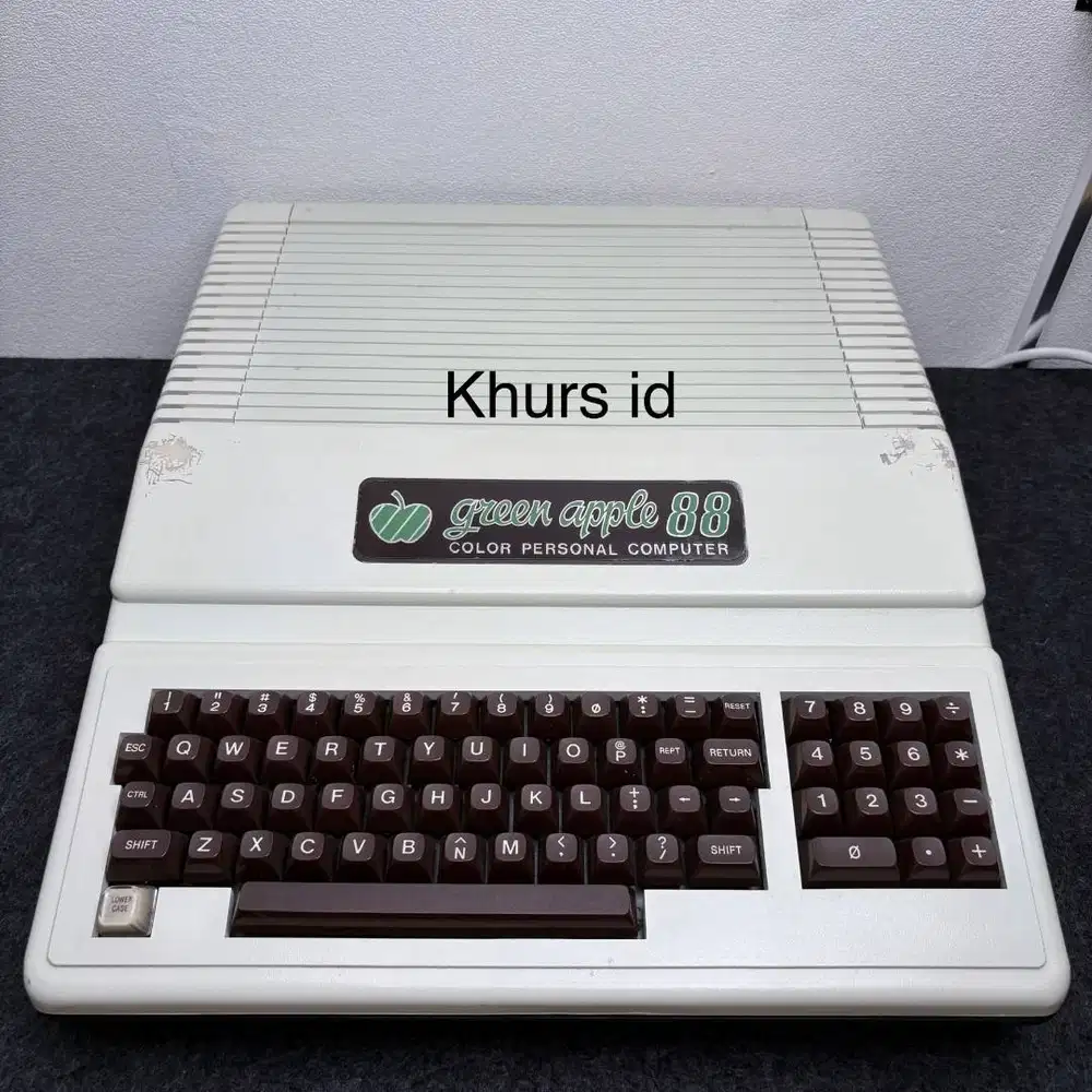 Green Apple 88 Color Personal Computer 1980 - very rare collection