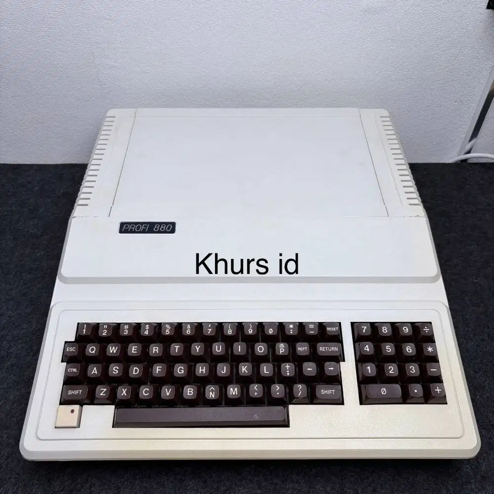 Profi 880 Computer 1980 Made In Japan - very rare collection
