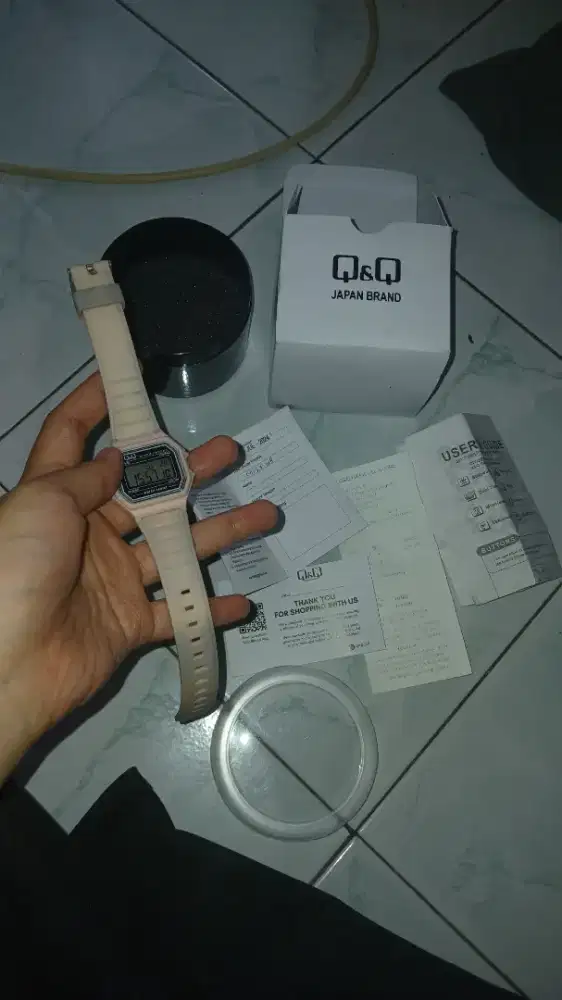 JAM TANGAN Q&Q PEACH