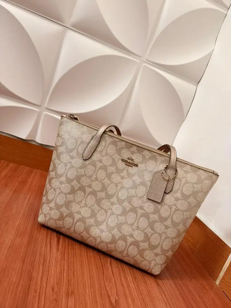 Tas Coach Fiona Zip Totebag