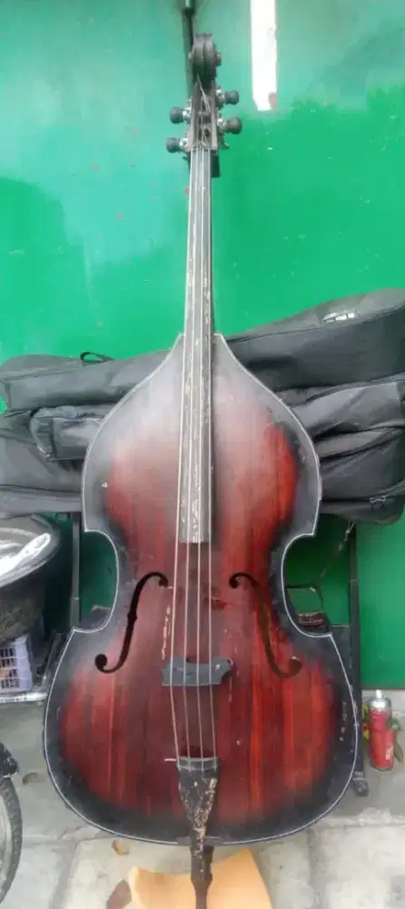 Contra Bass vintage antik normal