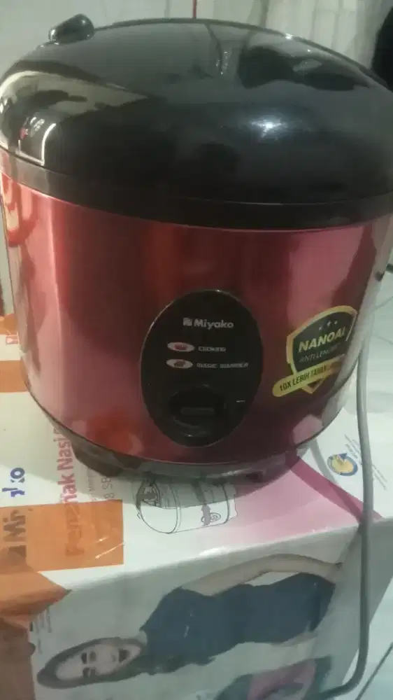 Miyako Magicom nanoal warna pink kapasitas 1,8 l