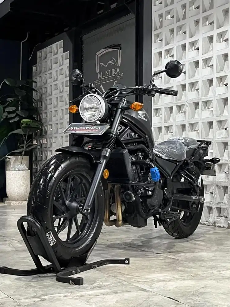 HONDA REBEL CMX 500 2020 Low KM Mulus Istimewa Plat N Malang