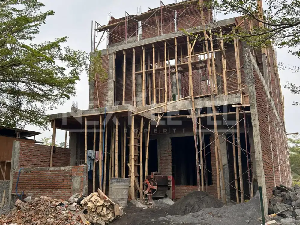 Rumah Baru Gress Araya Malang