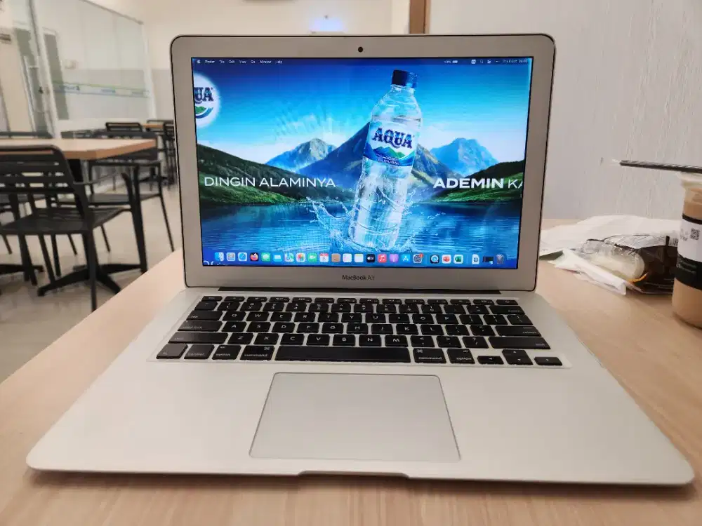 Macbook Air 2015 core i5 4/128 13 inchi