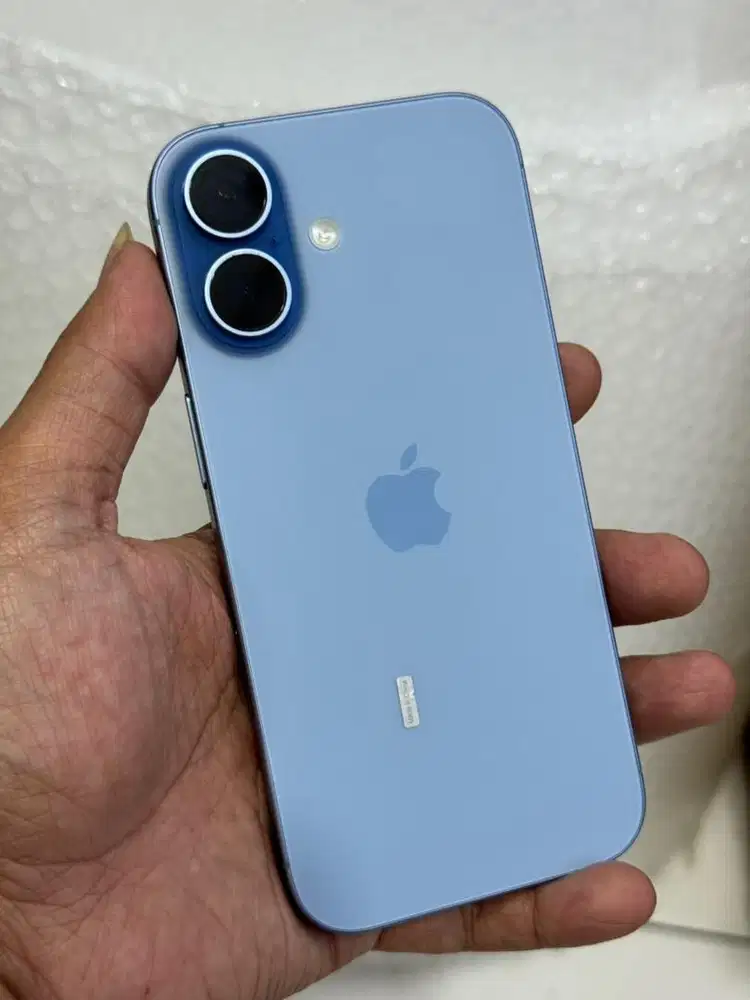 Iphone 17 256Gb Blue second resmi ibox garansi on bh 96% mulus