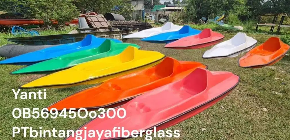 perahu kano single,sampan dayung,perahu wisata danau,perahu mainan air