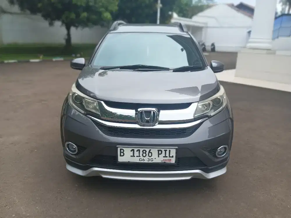 Kredit Premium Honda BRV Prestige AT 2017 Abu abu