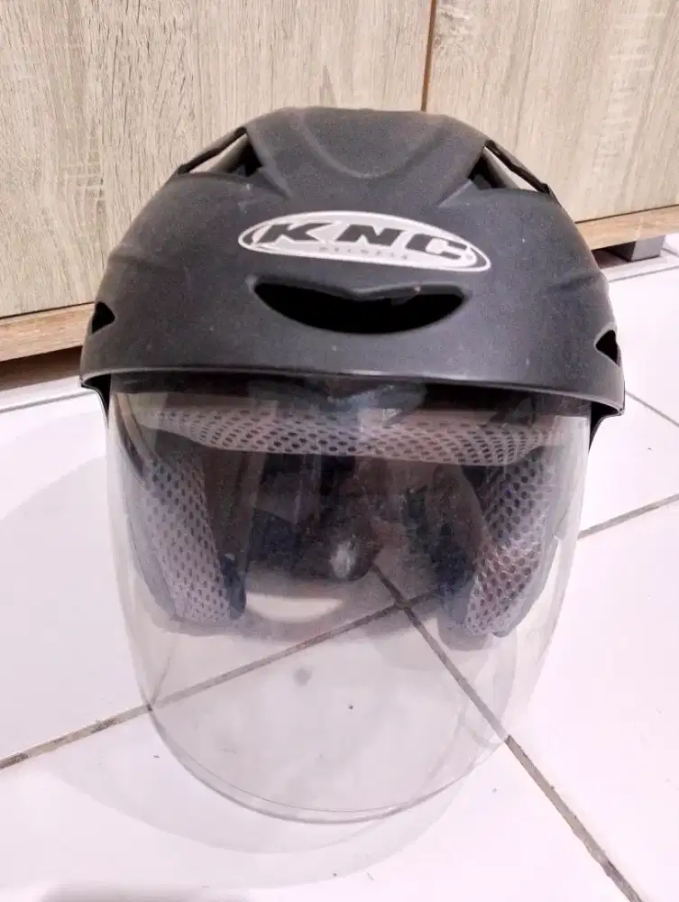 Helm KNC hitam doff