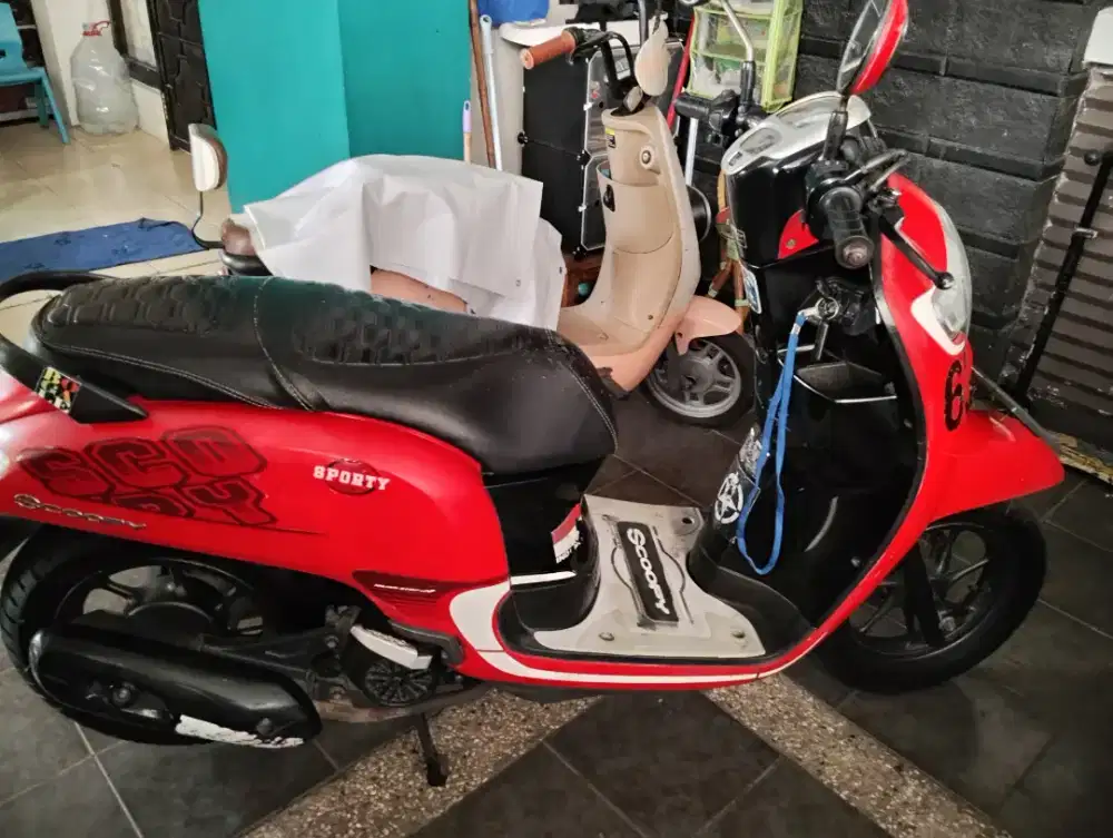 Honda Scoopy 2017 Donat