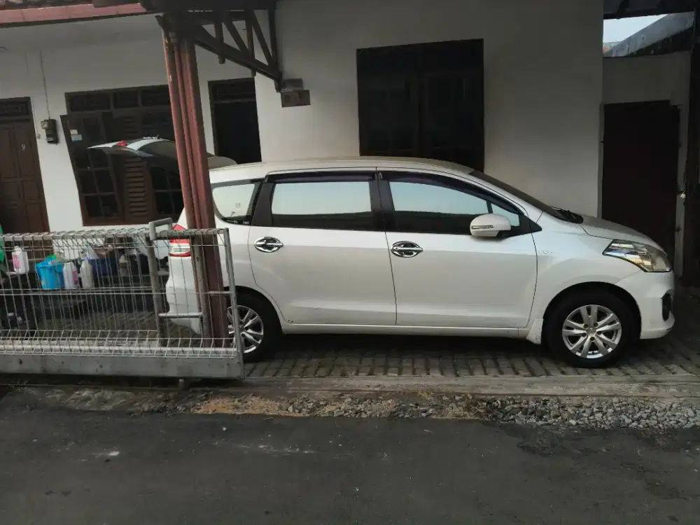 Dijual segera Ertiga GX 2017