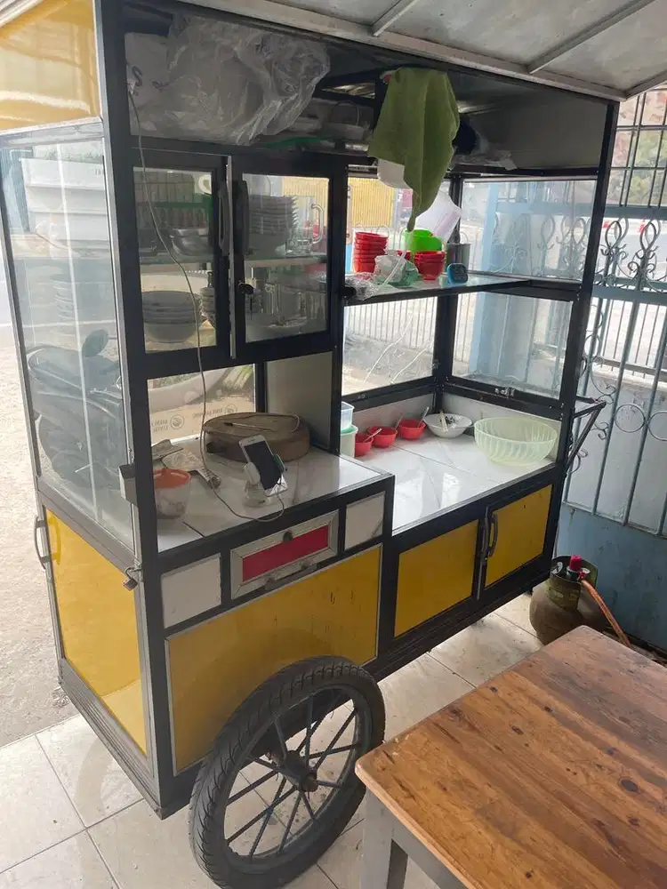Gerobak besar bisa mudah pindah pindah