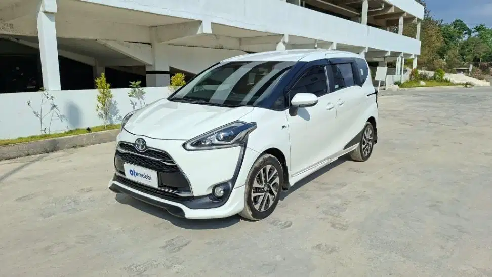 Toyota Sienta 1.5 Bensin AT 2018