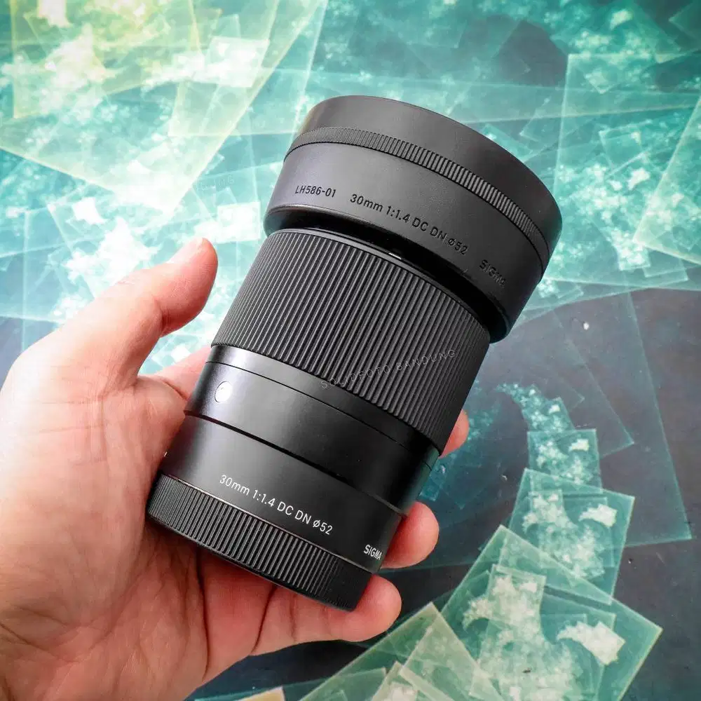 Sigma 30mm F1.4 DC DN for Sony. Used Mulus
