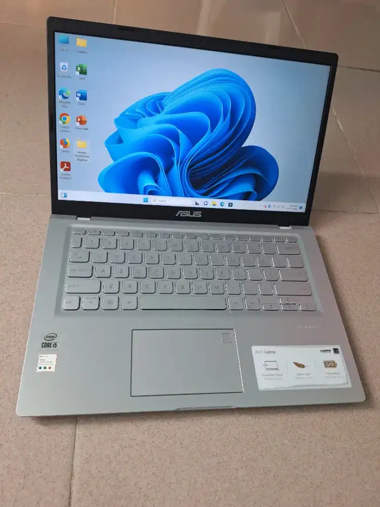 Di jual laptop asus vivobook core i5gen10 siap pakai