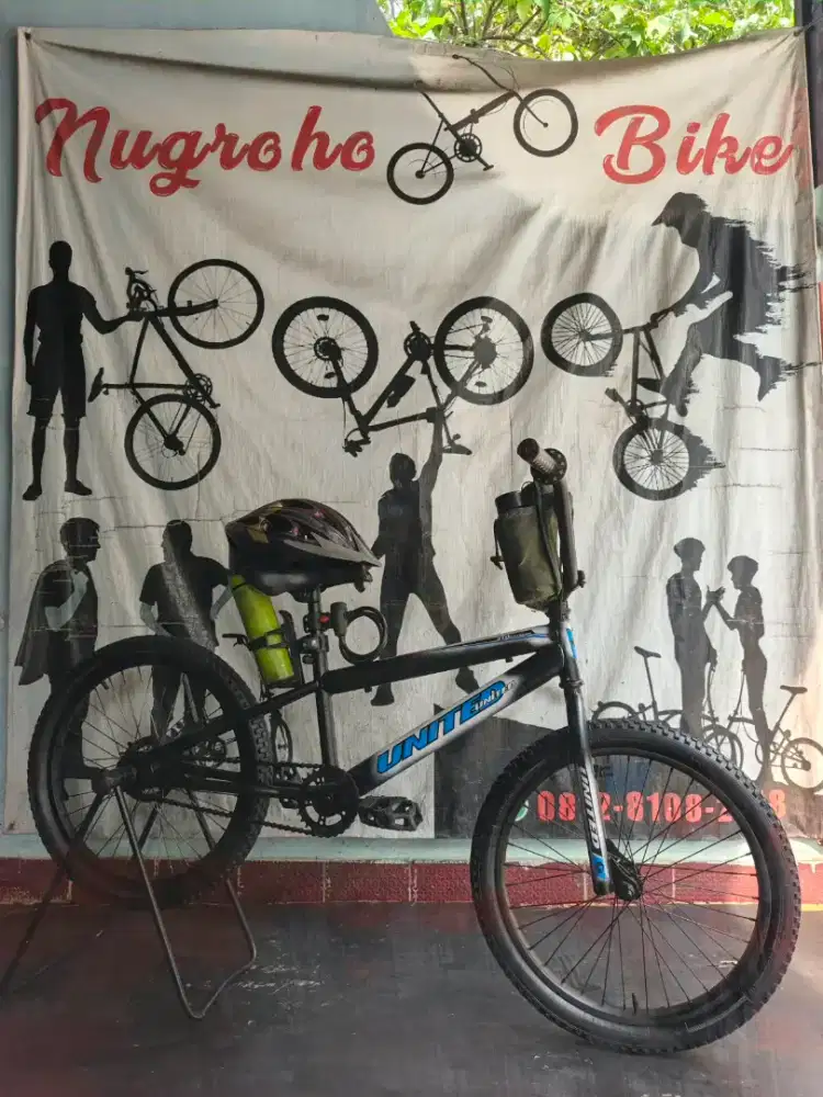 Sepeda BMX : SENATOR biru