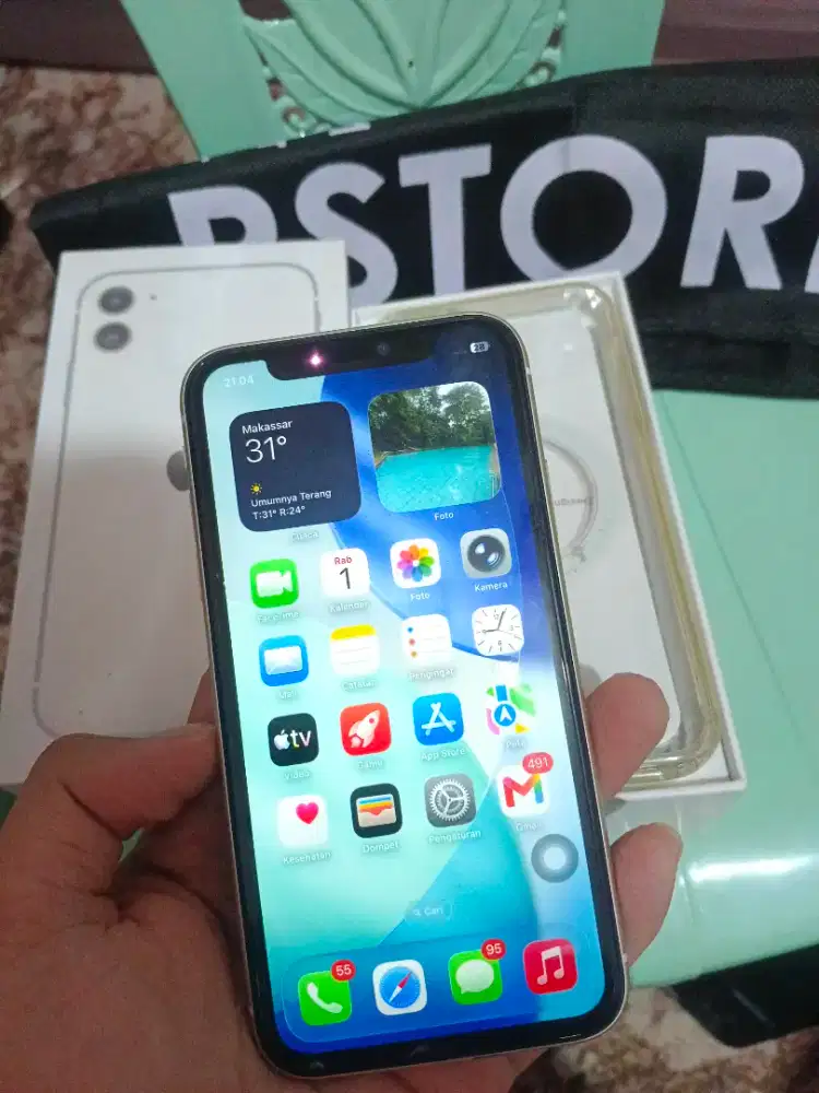 iPhone 11 White Lengkap mulus