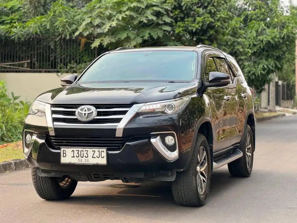 Toyota Fortuner 2.4 VRZ AT 2020