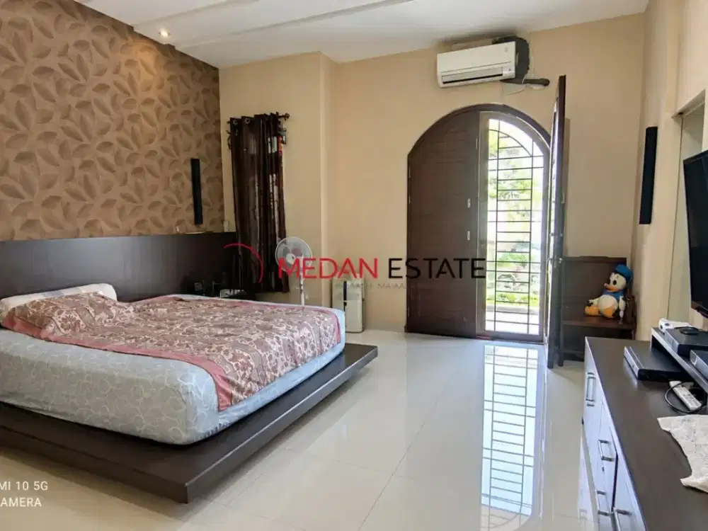DI JUAL VILLA HELIOS POLONIA MEDAN!!!!