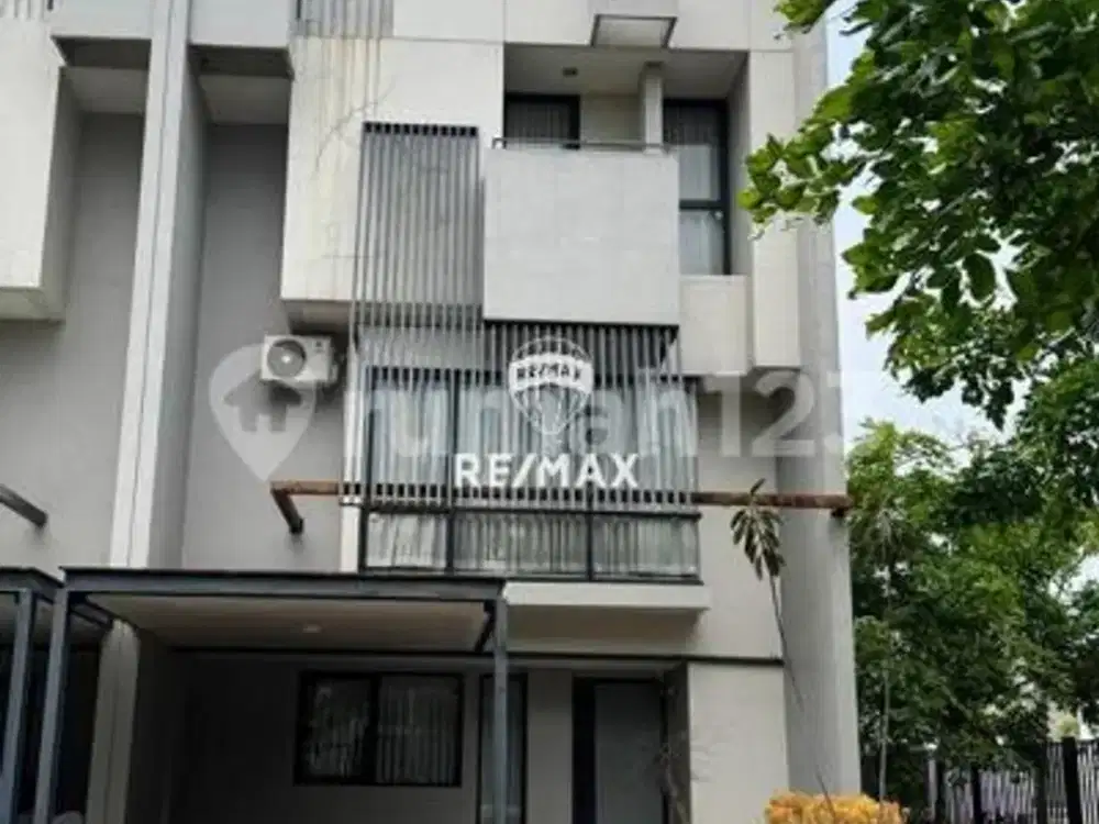 Dijual Rumah Hoek 3Lt Bagus di Tabebuya BSD - Fully Furnished. Siapa Cepat Dia Dapat !