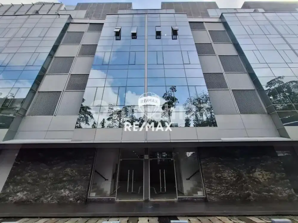 Sewa & Jual - Ruko Baru Eksklusif di Jl. Yos Sudarso Jakut Gandeng 7 | 5 Lantai | Dimensi 6Mx15x5lt