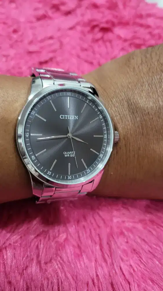 Jam tangan original merk CITIZEN kondisi masih seperti baru
