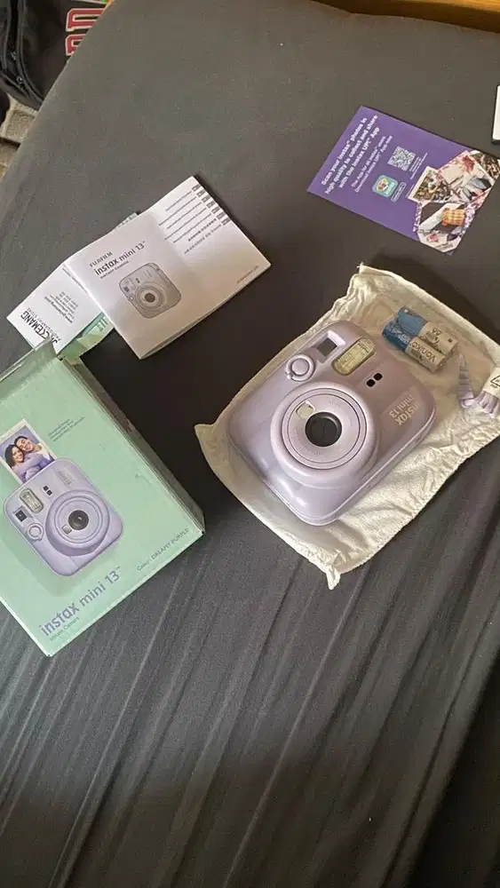 Kamera Instax Mini 13 (FujiFilm)