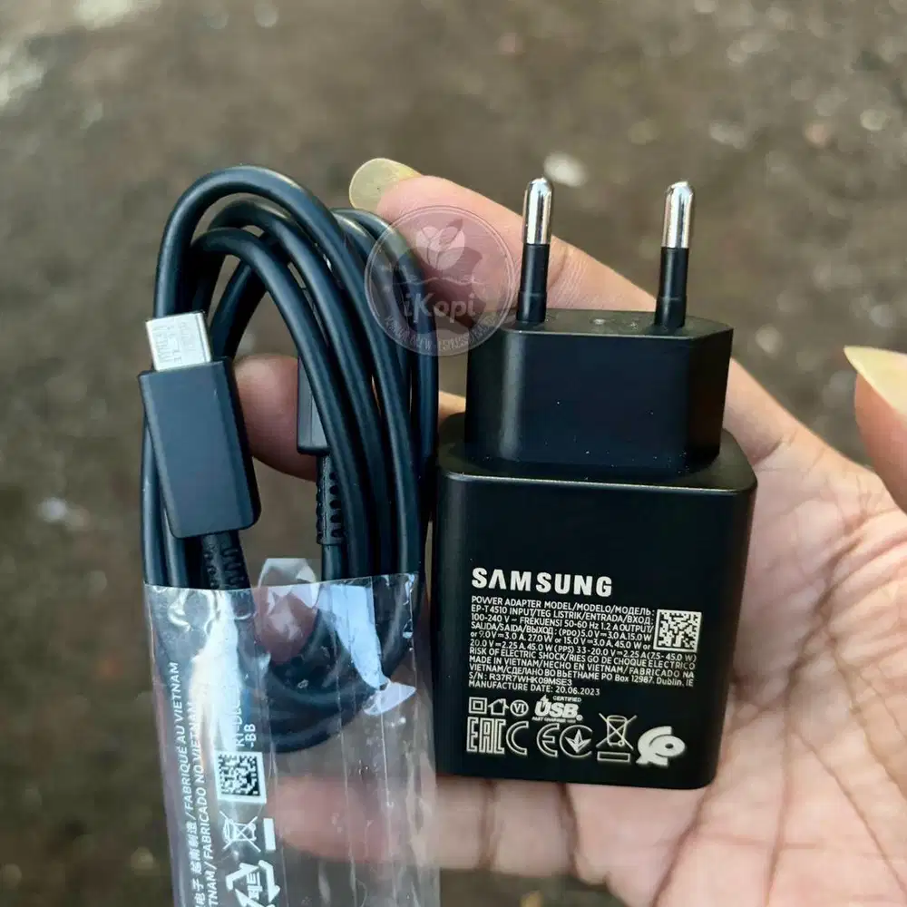 Charger samsung 45W SFC Usb-C to C s26 ultra s25 s24 Z Fold 8 7 6 flip