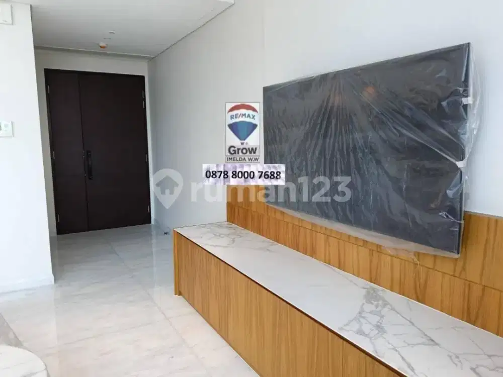 Luxury And Comfortable Casa Domaine Apartment For Sale, Located On A Lower-Zone Floor. Strata Title ,Price Negotiable.