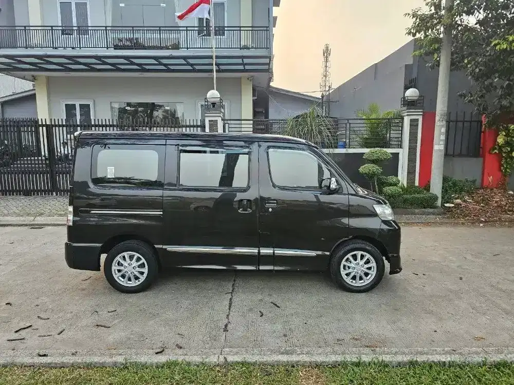 daihatsu luxio (2022)