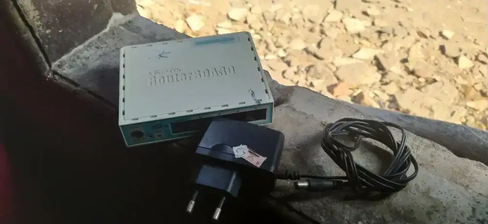 mikrotik rb750r2