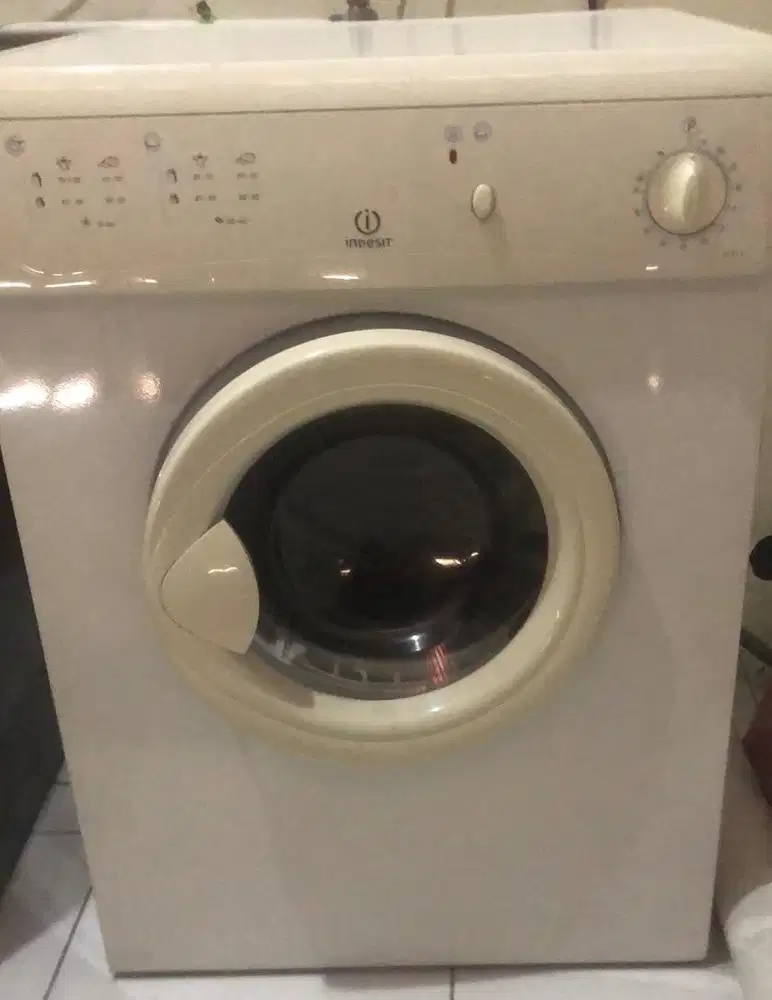 Dryer Konversi Gas Indesit