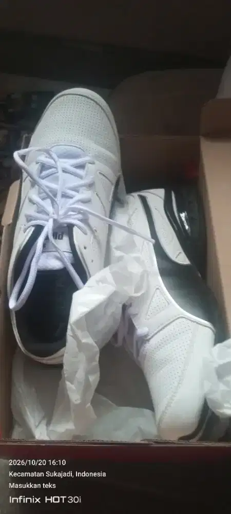 Sepatu puma running