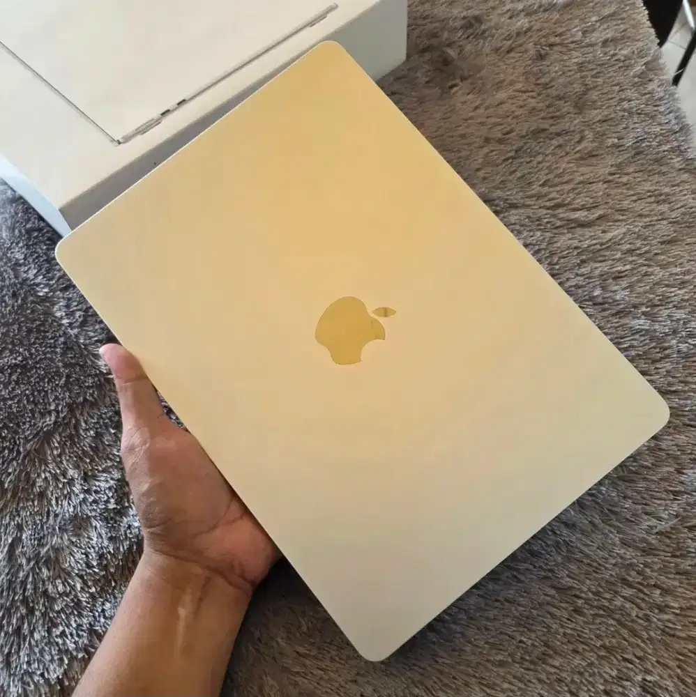 MACBOOK AIR M5 SILVER 16/512GN LIKE NEW
