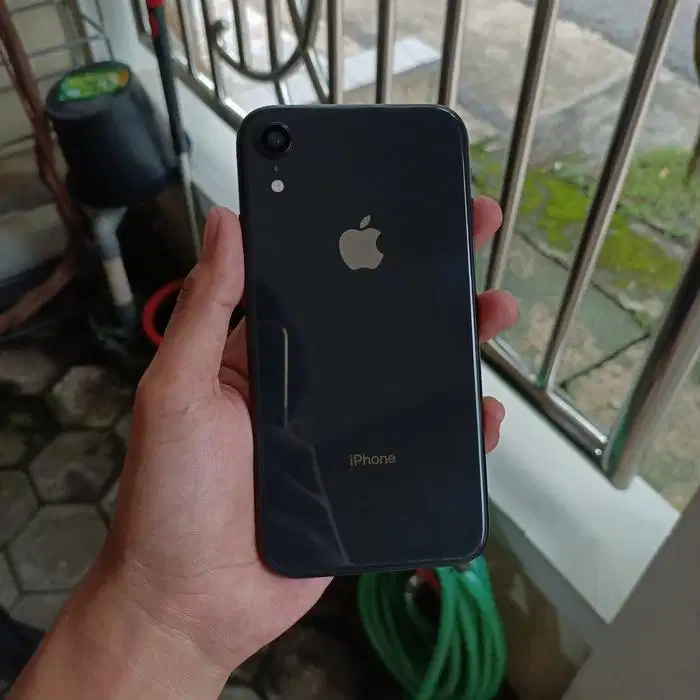 iphone xr 64gb seken