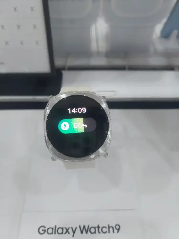 SAMSUNG GALAXY WATCH 9