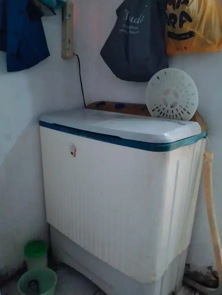 Jual mesin cuci merek Polytron